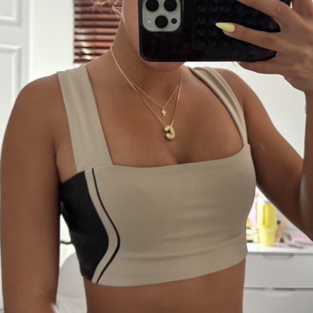 We Wore What Colorblock Bandeau Top - Picture 4 of 5